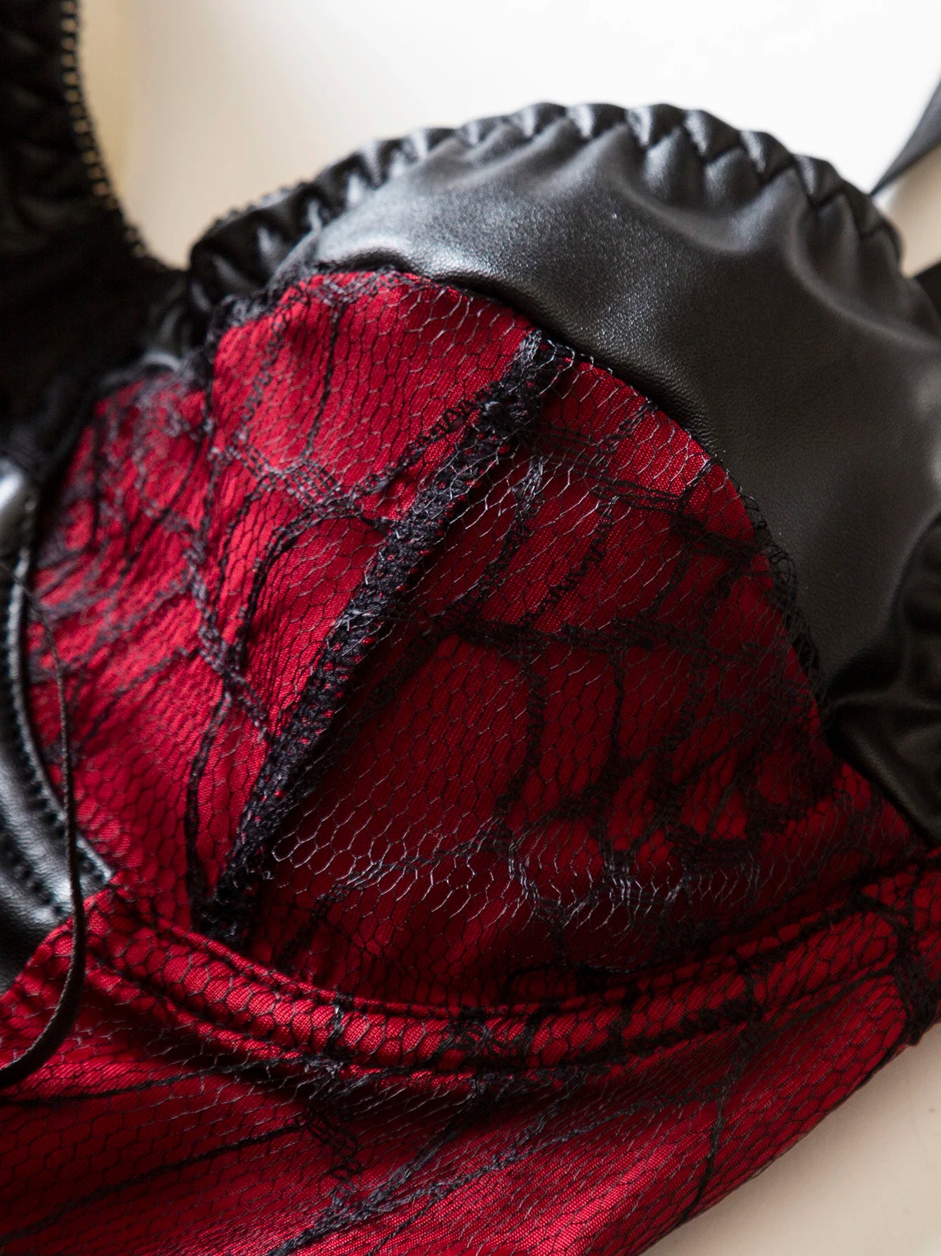 Intage Grunge Crop Top for Women 🖤